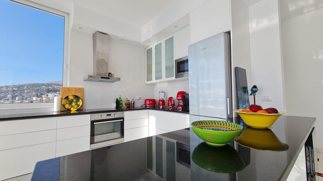 Ferienwohnung Rocknest Sea View Penthouse Sarandë Exterior foto