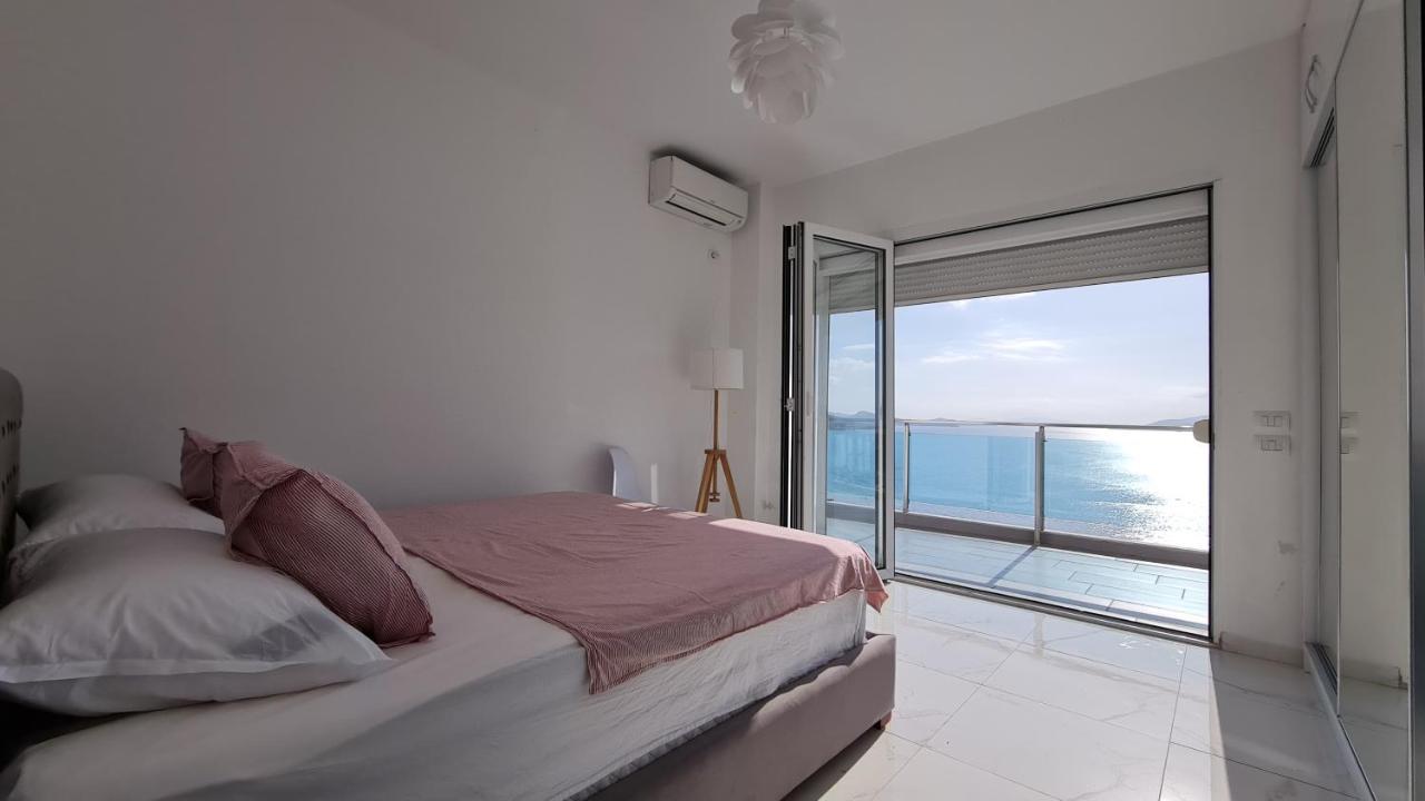 Ferienwohnung Rocknest Sea View Penthouse Sarandë Exterior foto