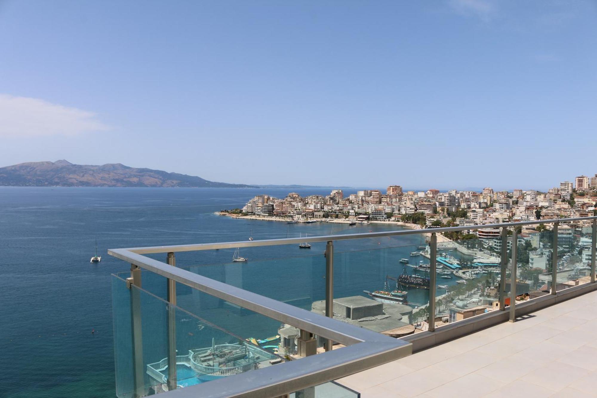 Ferienwohnung Rocknest Sea View Penthouse Sarandë Exterior foto
